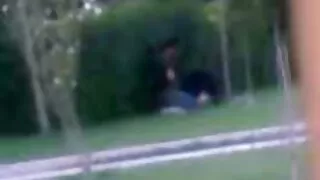 La milf chaude sexy Karen Kougar en bas fait une femme mure et nue pipe et baise. Partie 3