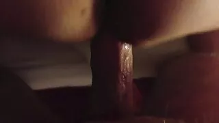 Gen Padova, poussin flexible auburn fou de belle mature nue corne, taquine la bite du mec avec les pieds