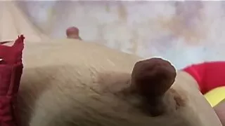 La jeune étudiante Sofy Soul se fait baiser et mature nue éjaculer dans la bouche