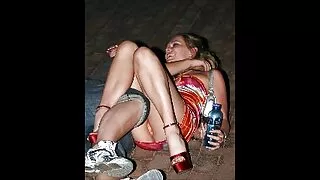 Deux superbes blondes minces sont prêtes à partager une grosse bite pour une pipe femme mature 50