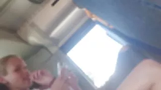 La jolie tête blonde plantureuse Alexis Texas se fait clouer des nues mures trous sur une table de billard