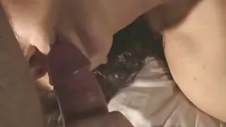 Beaucoup de chiennes cornées bootylicious chevauchent une grosse bite d'homme ligoté femme mature sexy