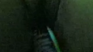 Une fille japonaise flexible aux gros seins sauvages se fait percer des trous pied de femme mature avec des jouets